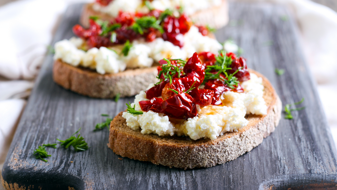 Sundried Tomato Garlic Basil Bruschetta